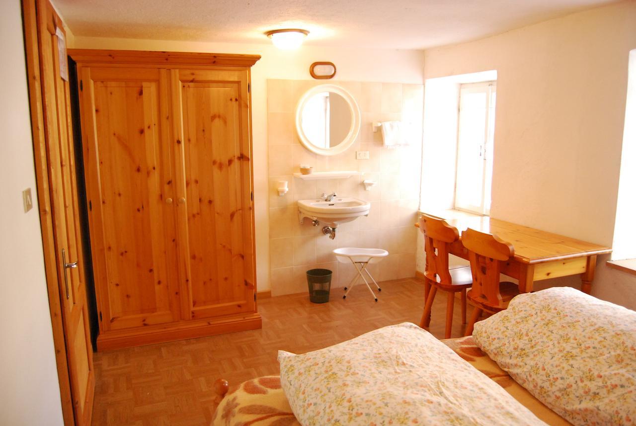 Rifugio Gardeccia Hutte Hotel Pozza di Fassa Room photo